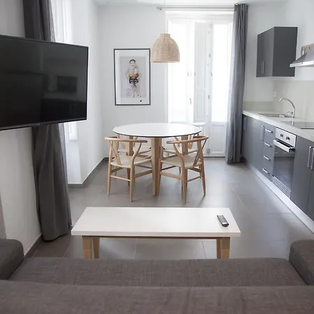 Flats Friends Soho Suites Apartment